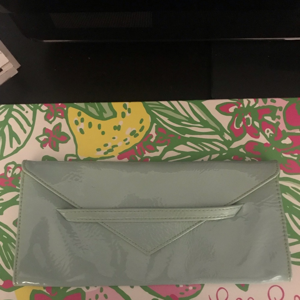 Blue clutch